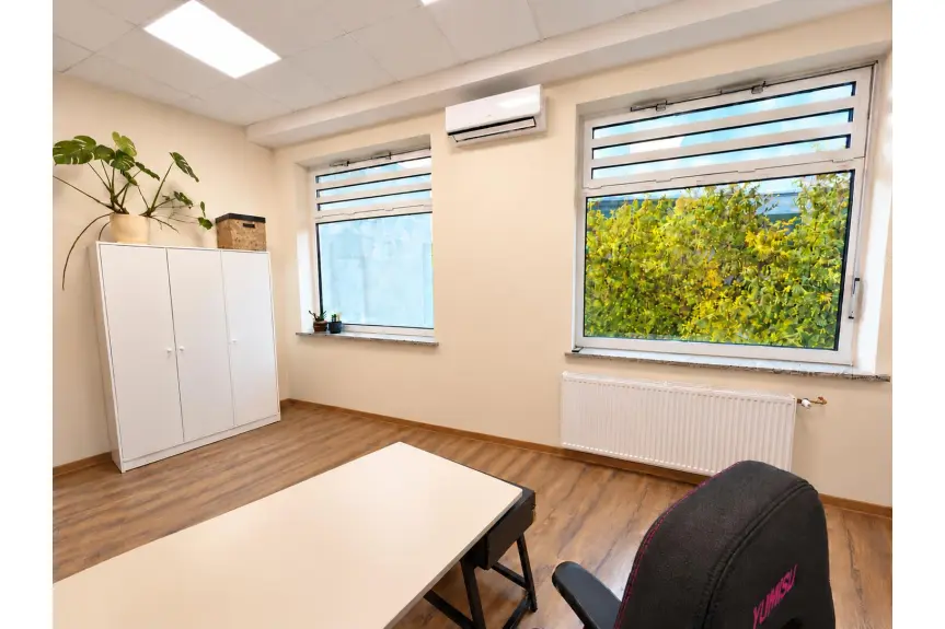 opolski, Opole, Luboszycka, Klimatyzowane biuro 14 m² w Opolu przy ul. Luboszyckiej